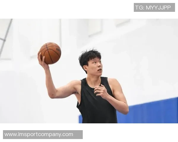 杨瀚森三分球初投命中后勇敢出手但命中率仍需提升