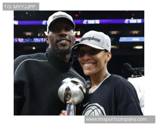 阿德巴约称赞阿贾与比尔拉塞尔相提并论展现其伟大成就