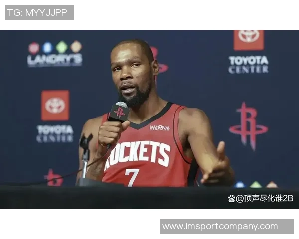 杜兰特称赞独行侠分球出色浓眉状态回暖让防守难度加大