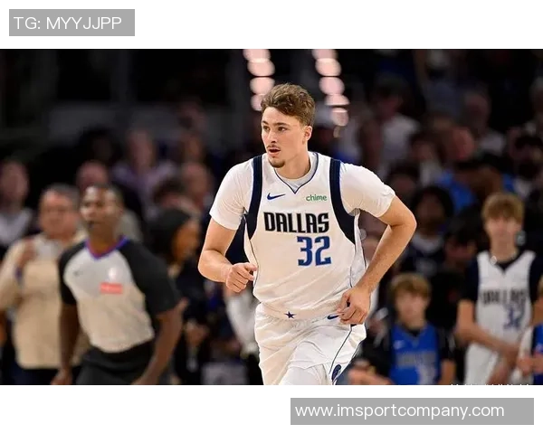 弗拉格：努力融入球队同时展现个人风格影响比赛表现